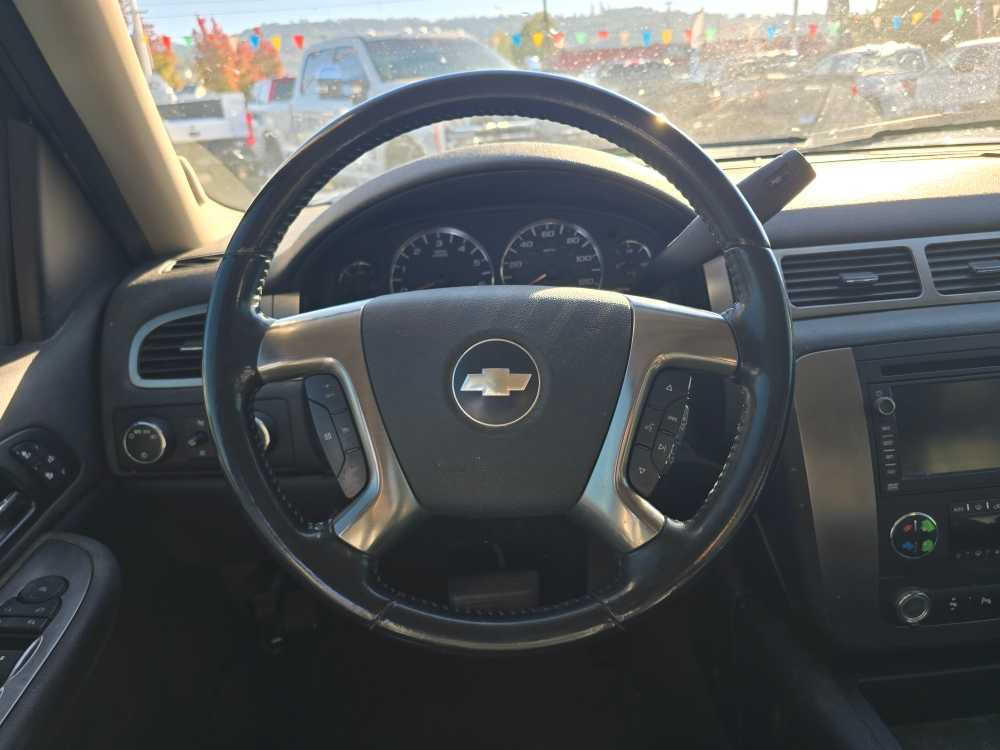 Thumbnail: 2007 Chevrolet Tahoe - 11