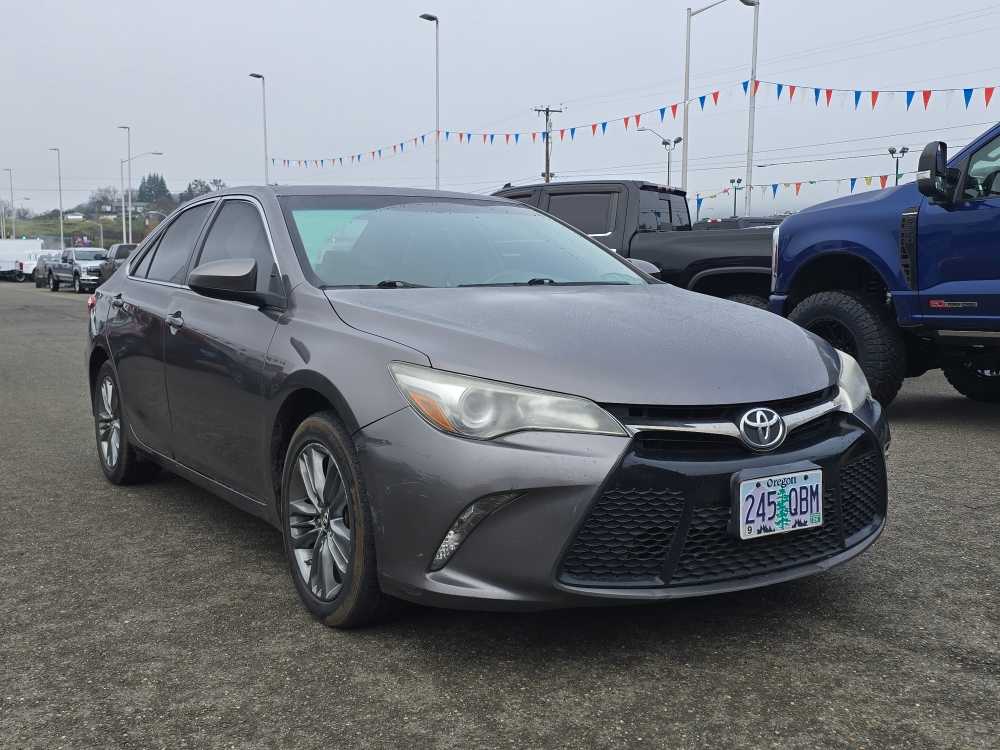 Thumbnail: 2017 Toyota Camry - 7