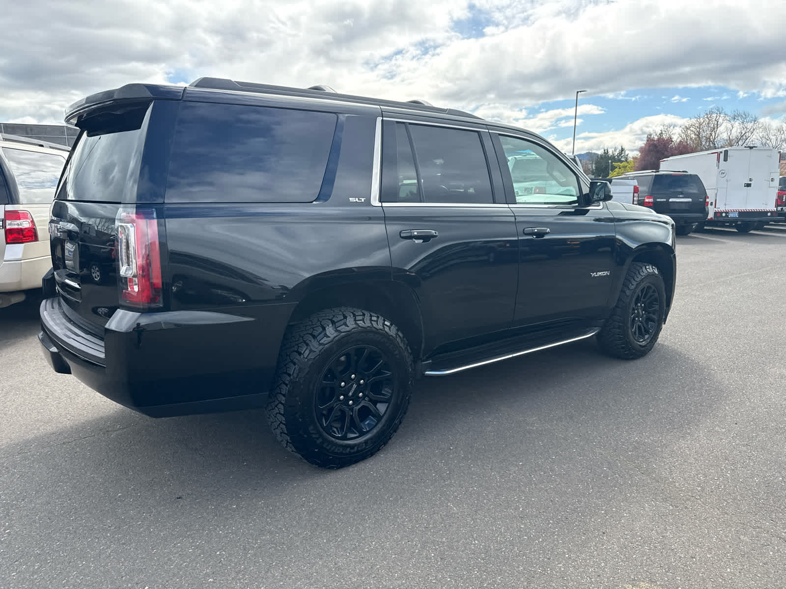 Thumbnail: 2017 GMC Yukon - 4