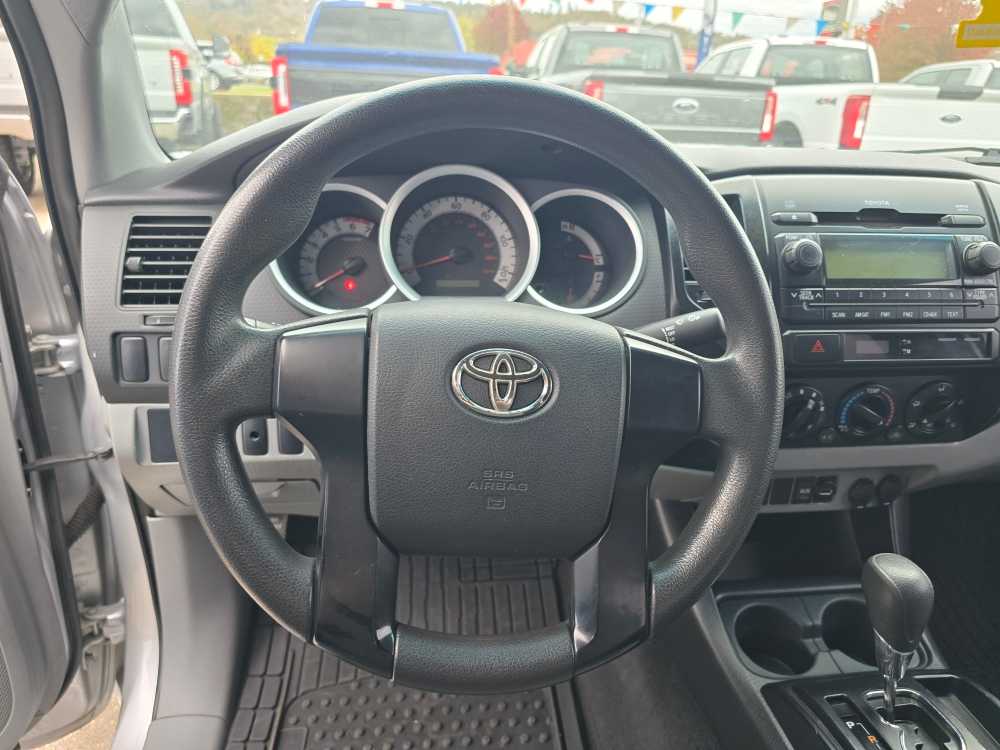Thumbnail: 2012 Toyota Tacoma - 11
