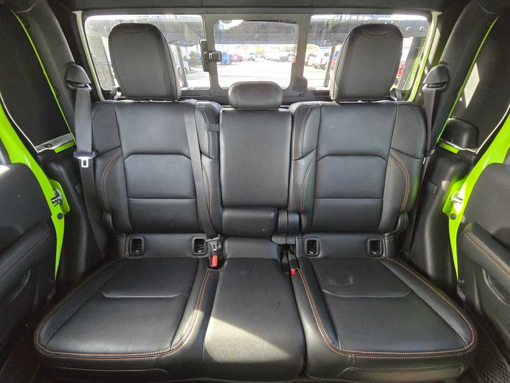 Thumbnail: 2021 Jeep Gladiator - 17