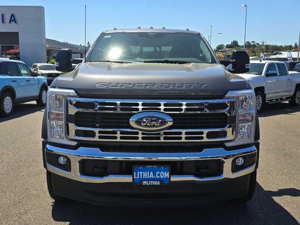 Thumbnail: 2025 Ford F-450 - 8