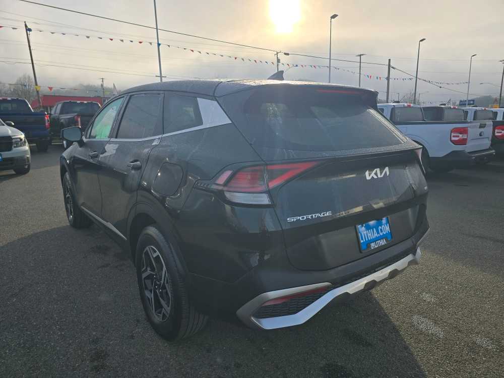 Thumbnail: 2024 Kia Sportage - 3