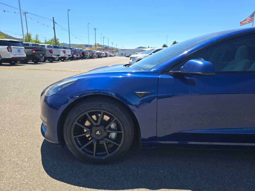 Thumbnail: 2021 Tesla Model 3 - 20
