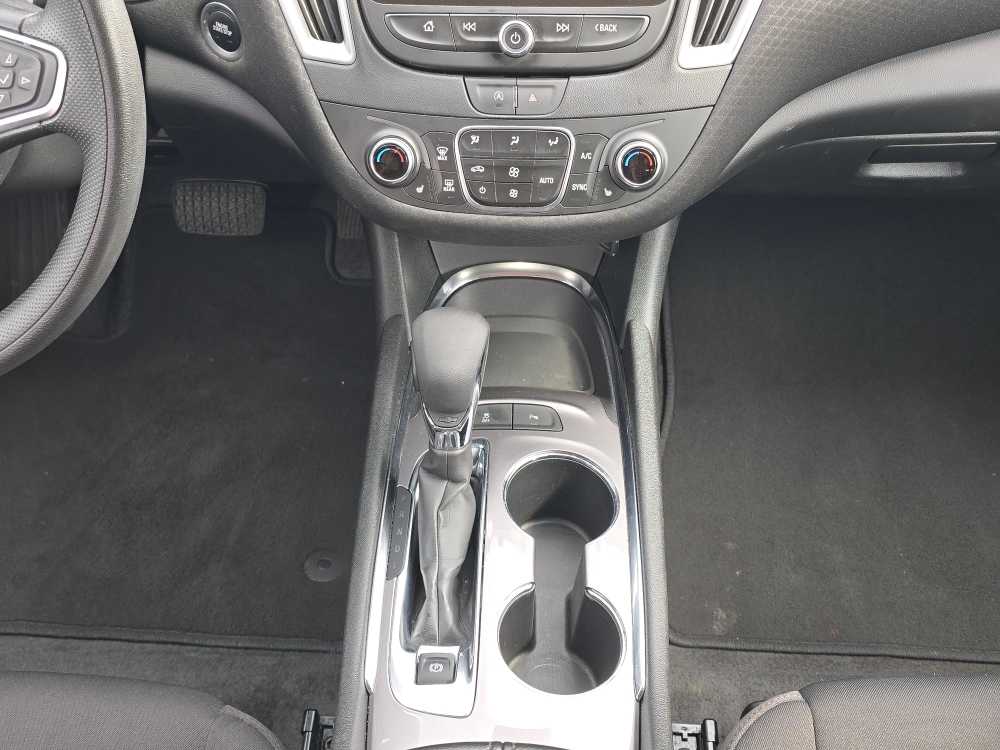 Thumbnail: 2024 Chevrolet Malibu - 13