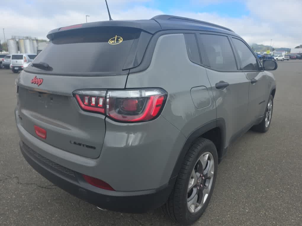 Thumbnail: 2021 Jeep Compass - 3