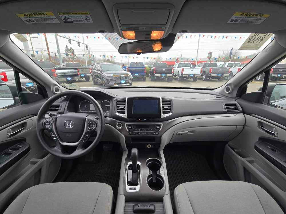 Thumbnail: 2016 Honda Pilot - 15