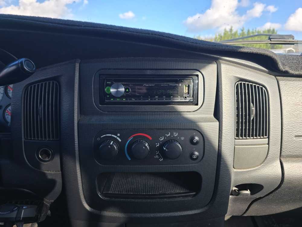 Thumbnail: 2004 Dodge Ram 2500 - 13