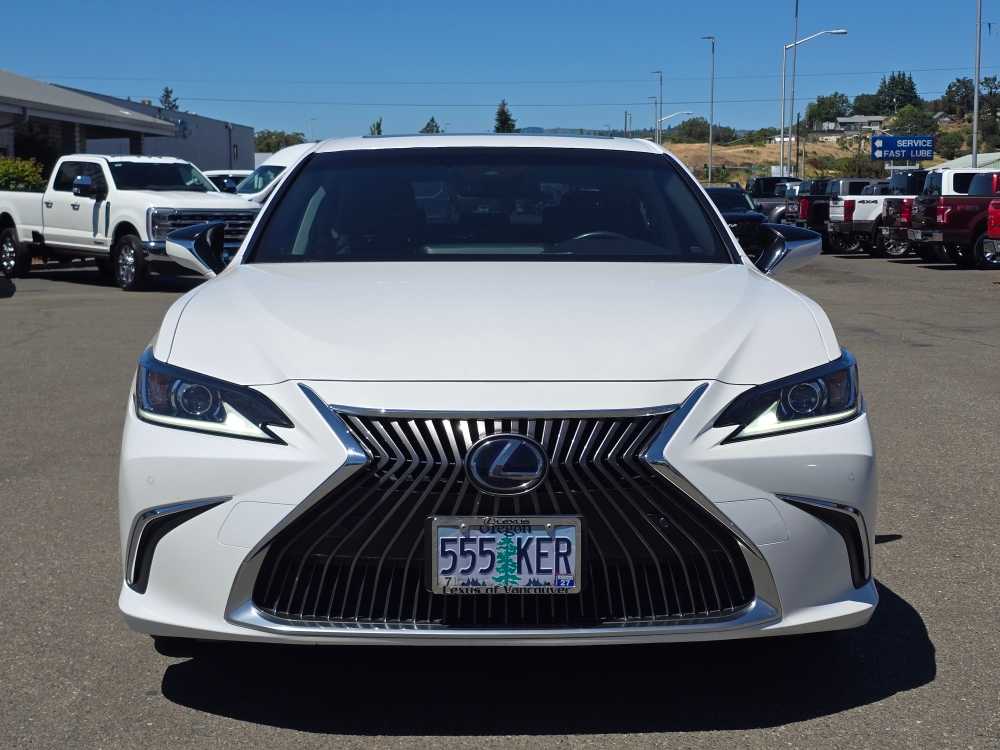 Thumbnail: 2019 Lexus ES - 19