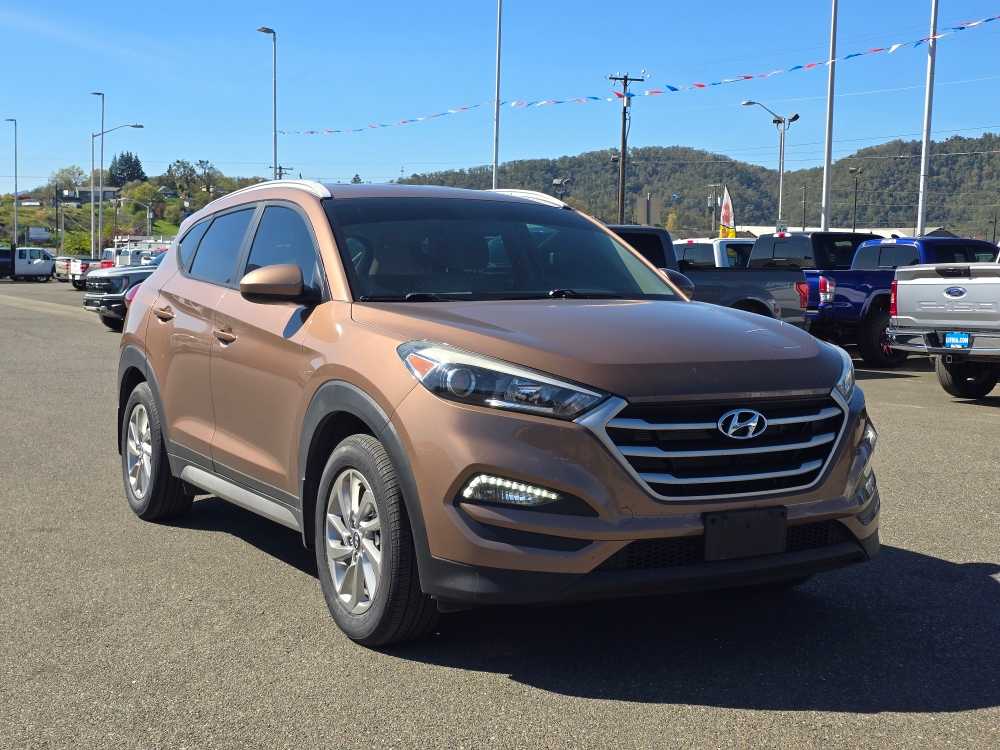 Thumbnail: 2017 Hyundai Tucson - 4