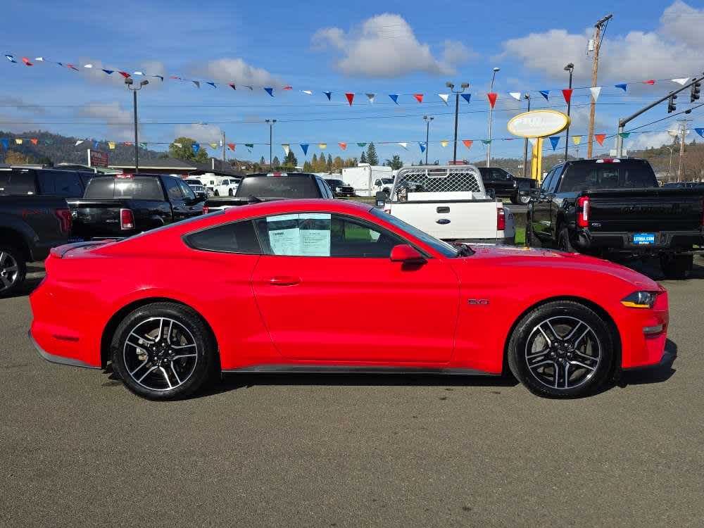 Thumbnail: 2022 Ford Mustang - 6