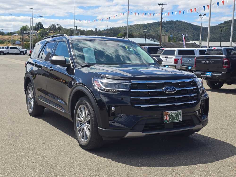 Thumbnail: 2025 Ford Explorer - 4