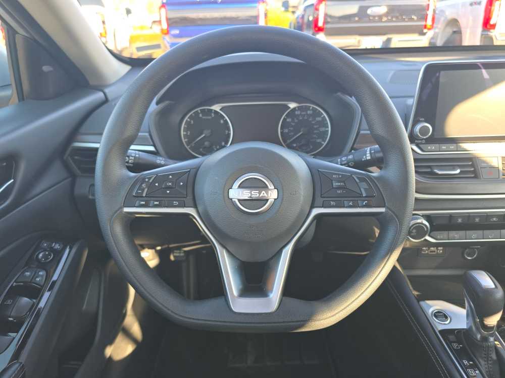 Thumbnail: 2023 Nissan Altima - 11