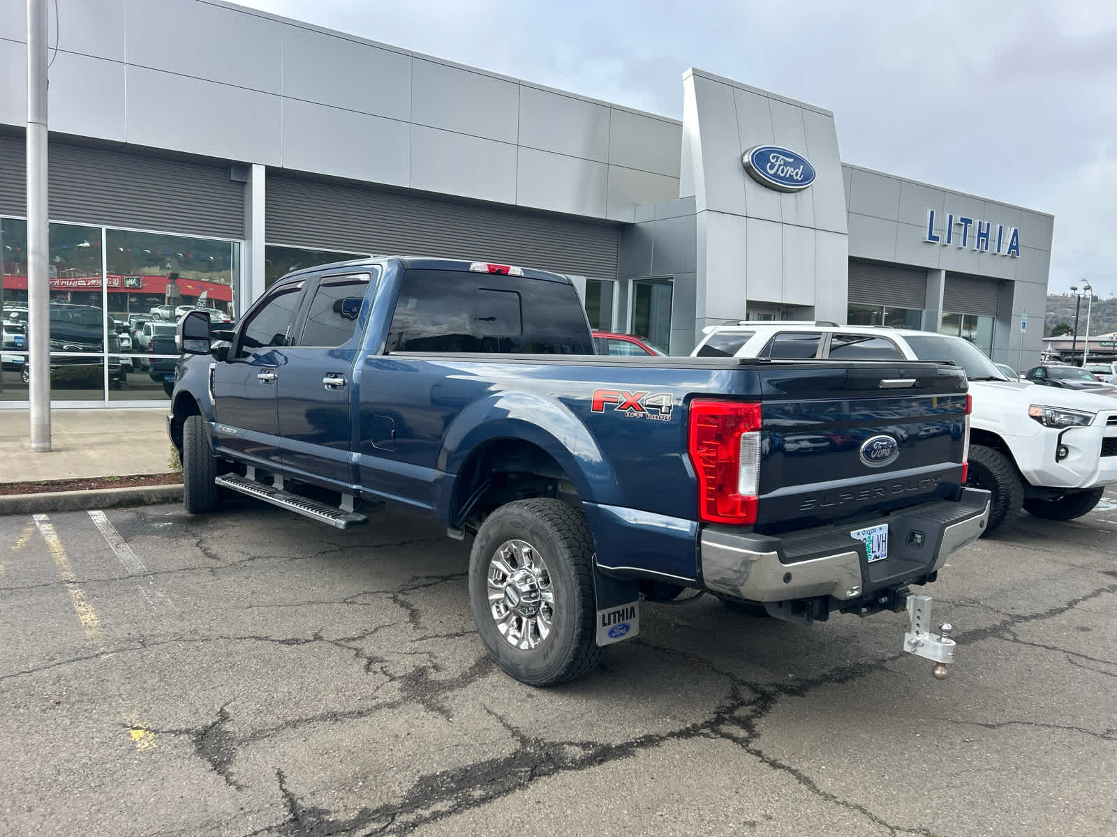Thumbnail: 2019 Ford F-350 - 3