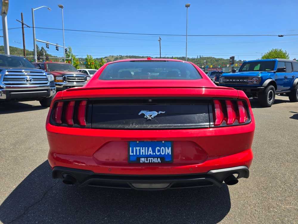 2018 Ford Mustang  4