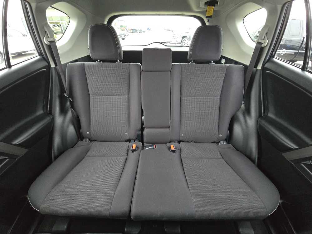 Thumbnail: 2018 Toyota RAV4 - 17