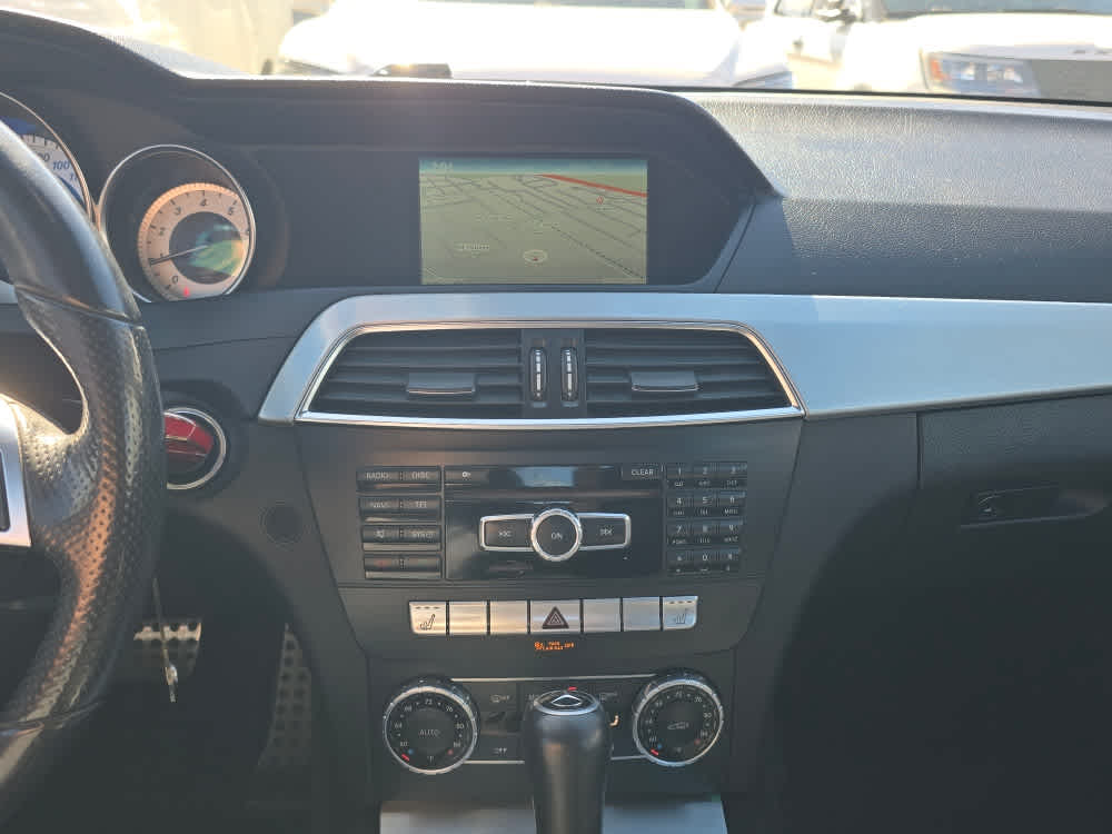 Thumbnail: 2014 Mercedes-Benz C-Class - 10
