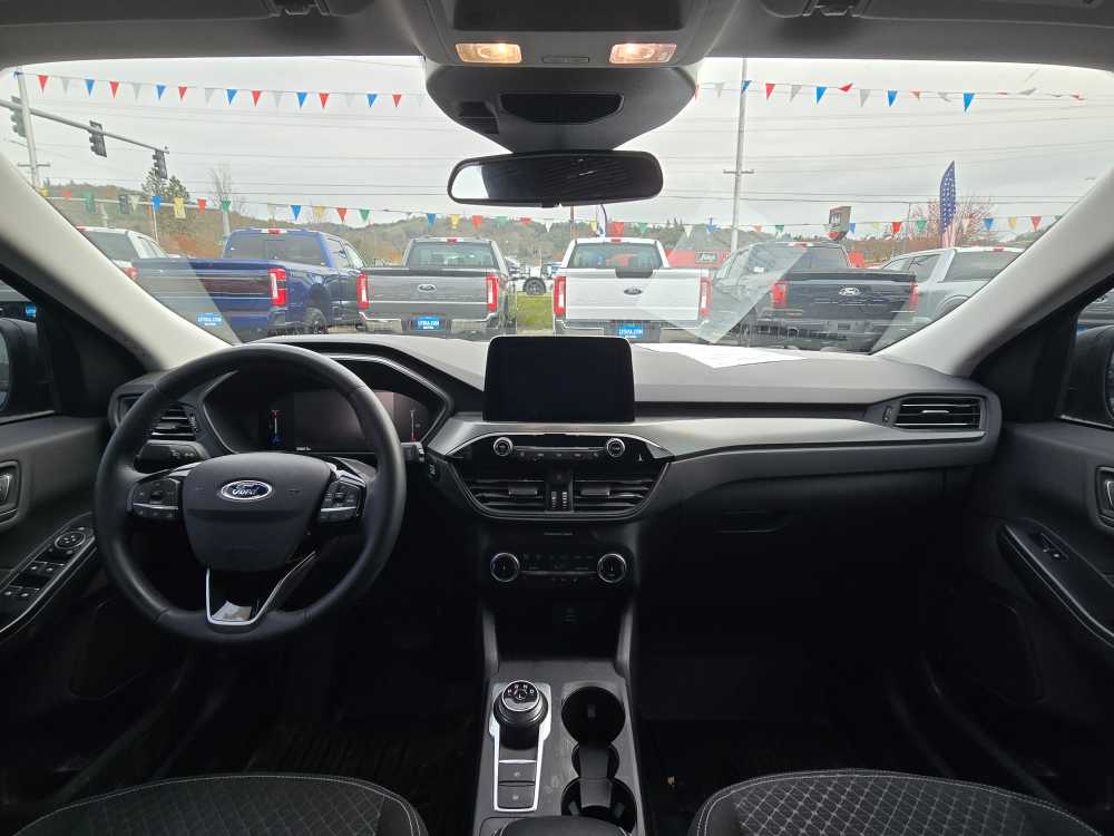 Thumbnail: 2023 Ford Escape - 15