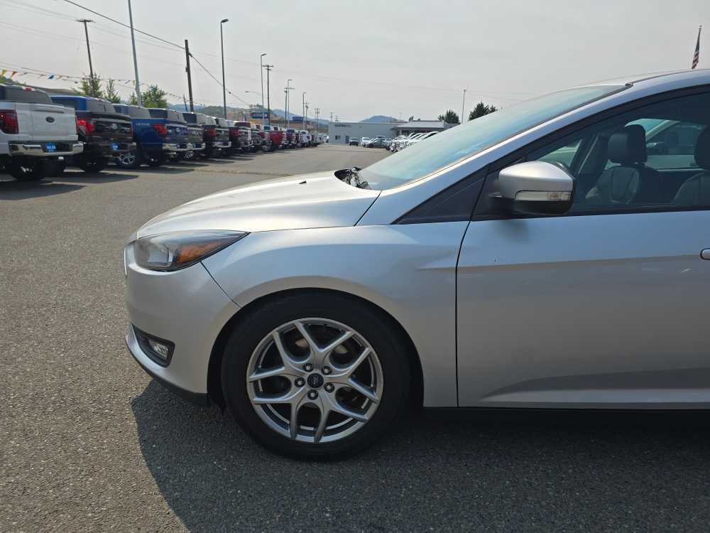 Thumbnail: 2015 Ford Focus - 18