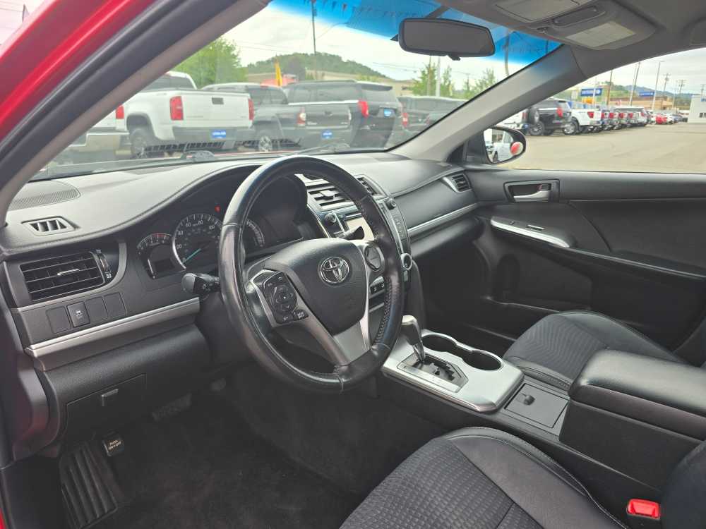Thumbnail: 2014 Toyota Camry - 9