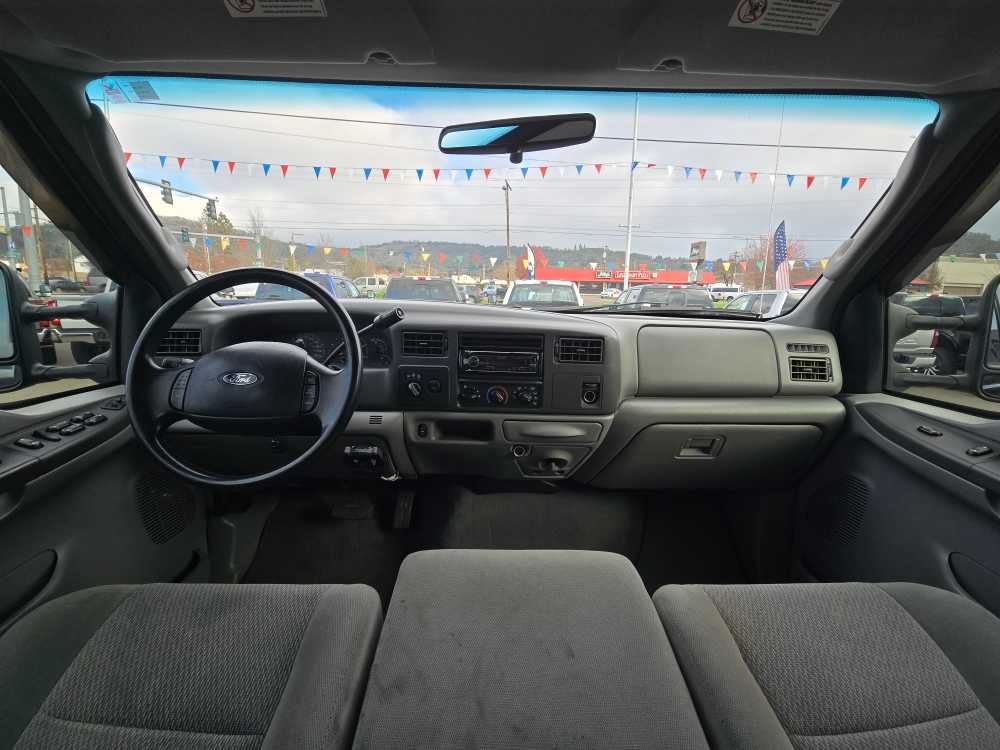 Thumbnail: 2004 Ford F-350 - 16