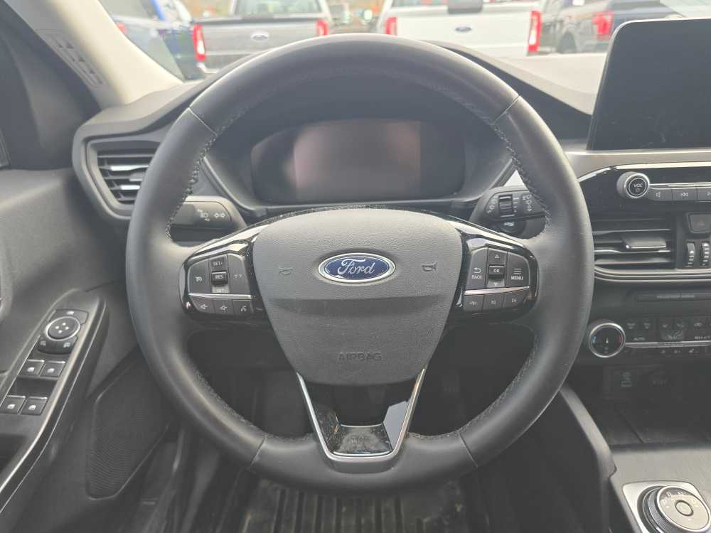 Thumbnail: 2023 Ford Escape - 11