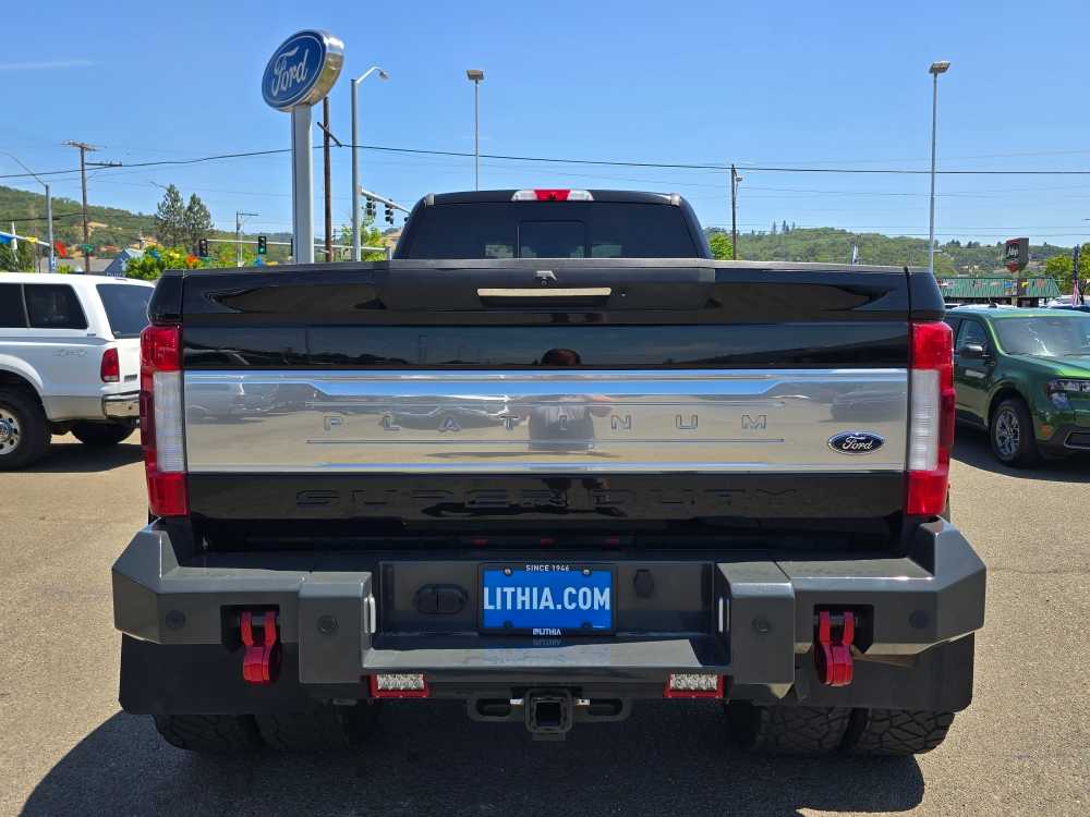 Thumbnail: 2017 Ford F-450 - 4