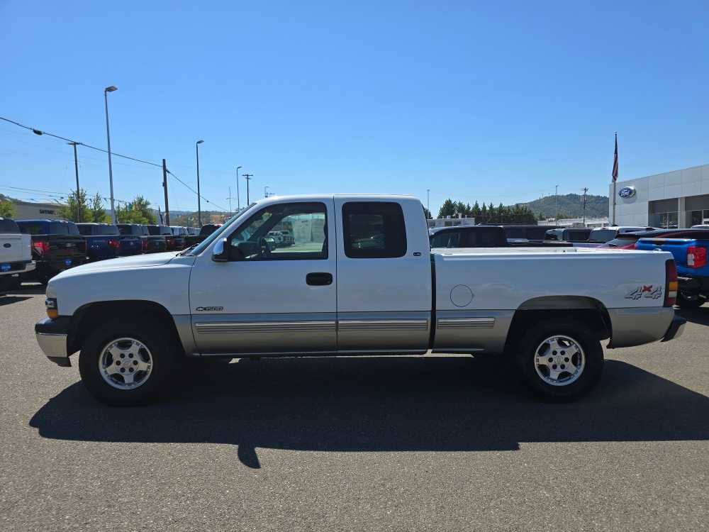 Thumbnail: 1999 Chevrolet Silverado 1500 - 2