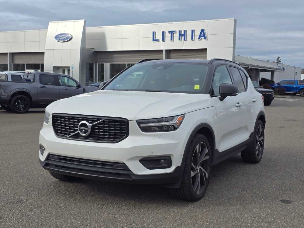 Thumbnail: 2019 Volvo XC40 - 1
