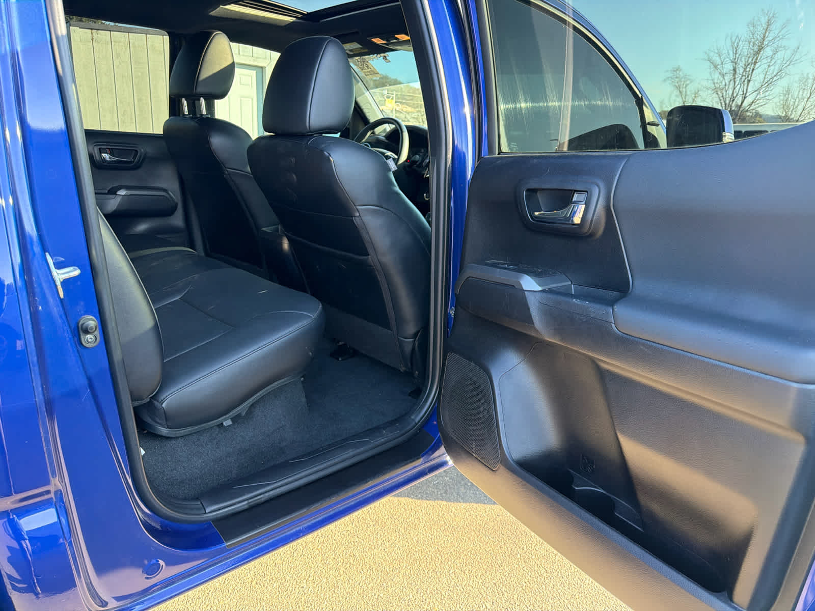 Thumbnail: 2023 Toyota Tacoma - 11