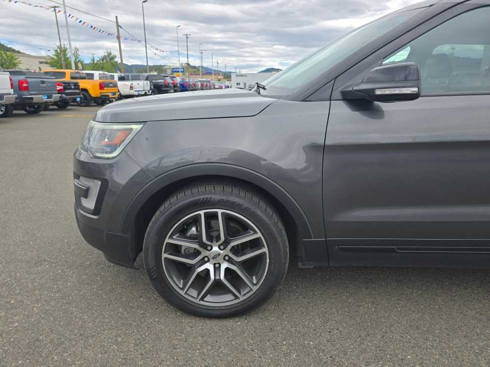 Thumbnail: 2017 Ford Explorer - 12