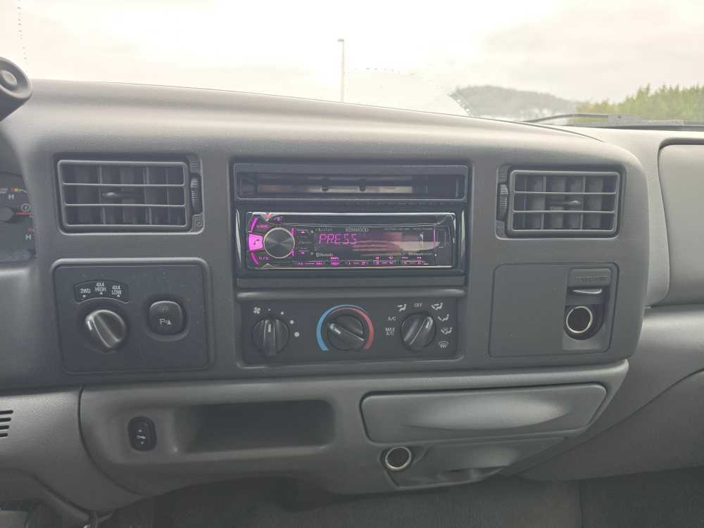 Thumbnail: 2004 Ford F-350 - 13