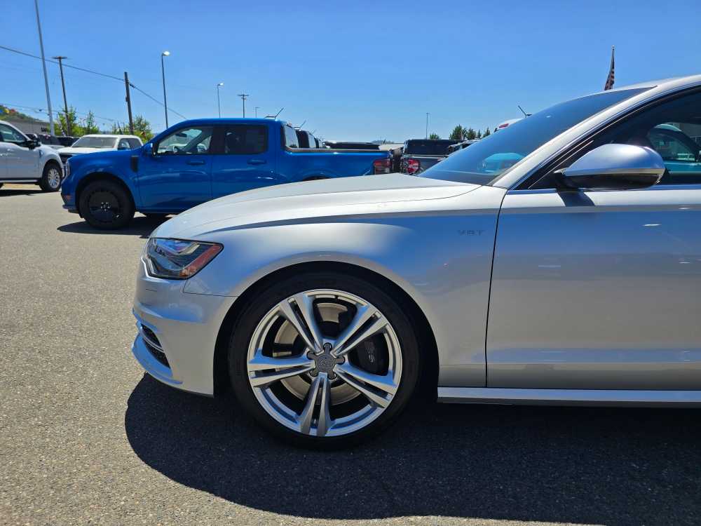 Thumbnail: 2013 Audi S6 - 18