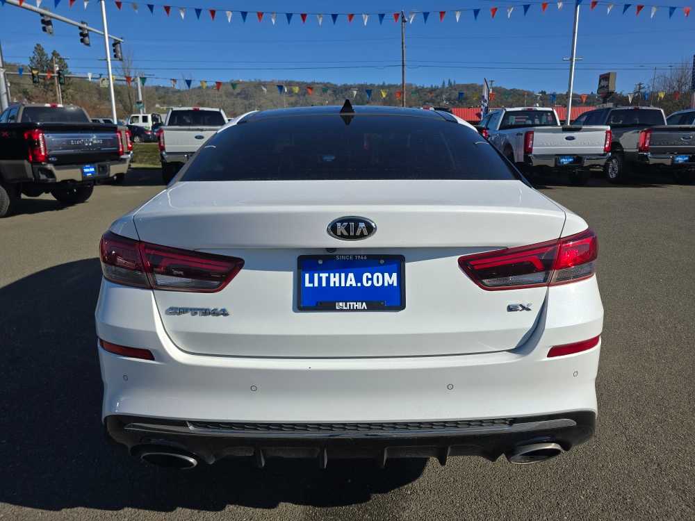 Thumbnail: 2020 Kia Optima - 4