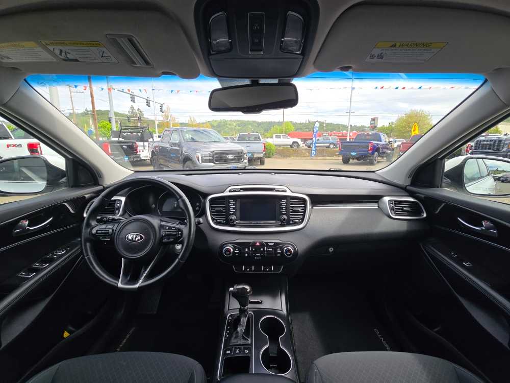 Thumbnail: 2018 Kia Sorento - 15