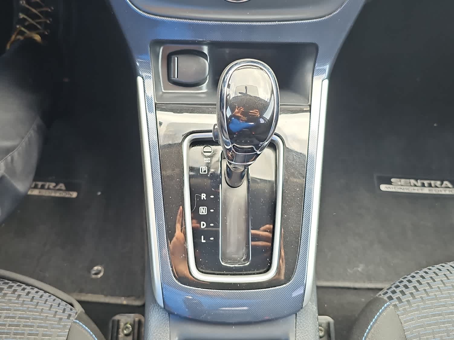 Thumbnail: 2018 Nissan Sentra - 19