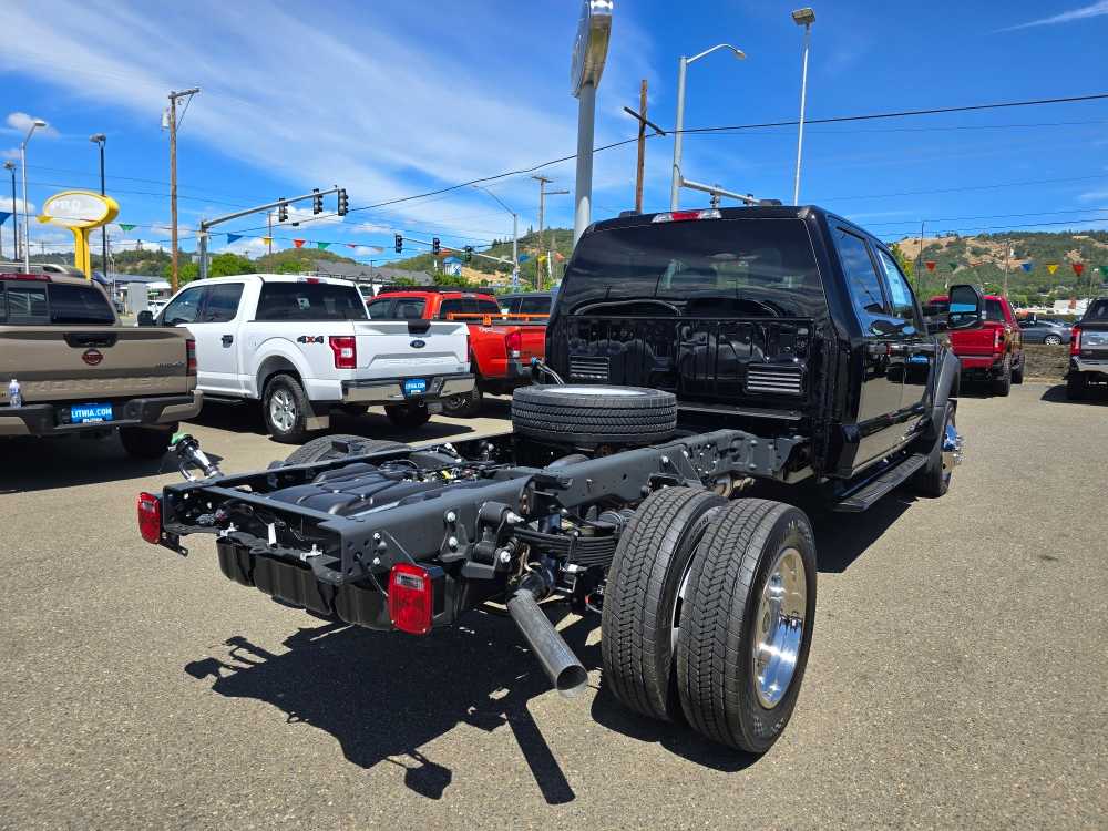 Thumbnail: 2025 Ford F-550 - 5