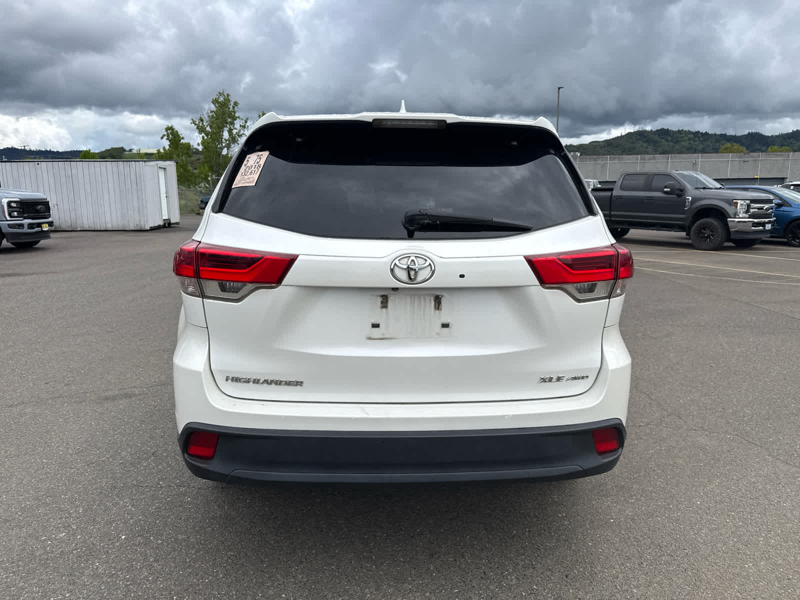 Thumbnail: 2018 Toyota Highlander - 10