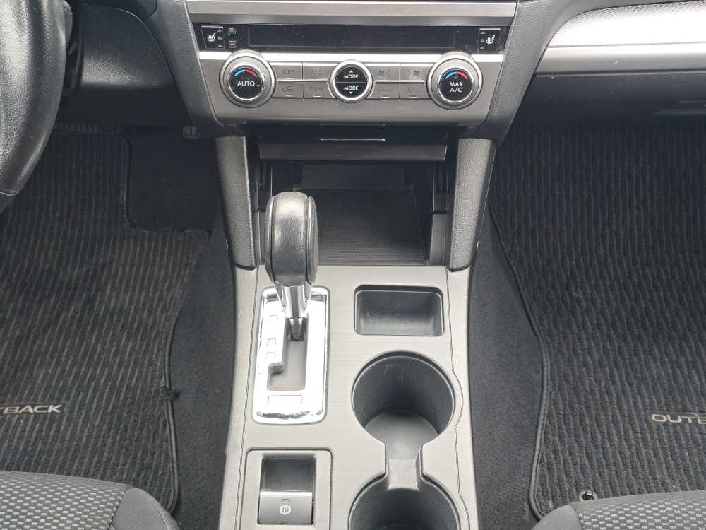 Thumbnail: 2015 Subaru Outback - 13