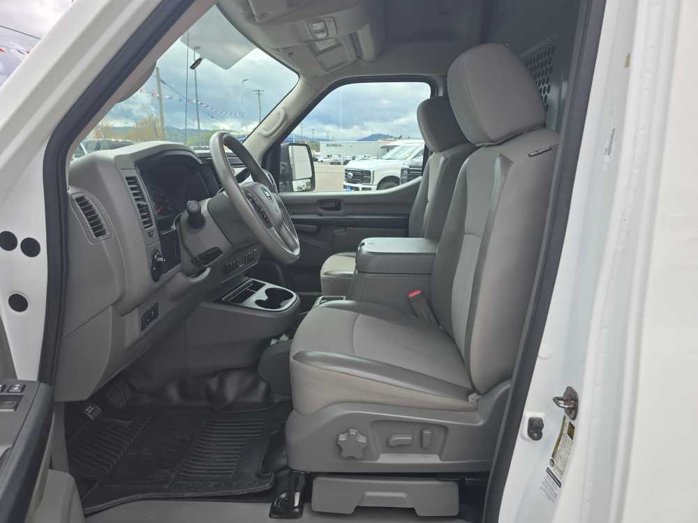 Thumbnail: 2018 Nissan NV - 10