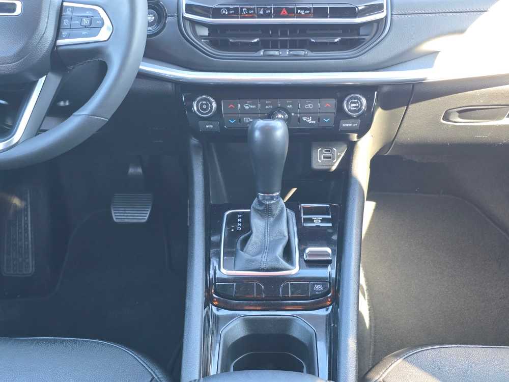 Thumbnail: 2023 Jeep Compass - 13