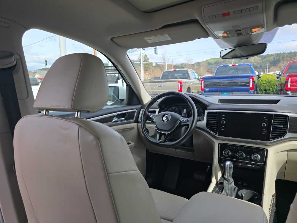 Thumbnail: 2018 Volkswagen Atlas - 10