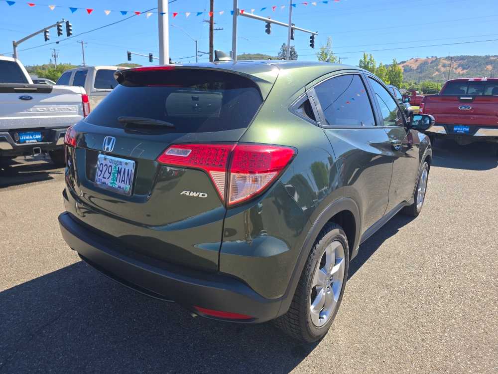 Thumbnail: 2017 Honda HR-V - 17