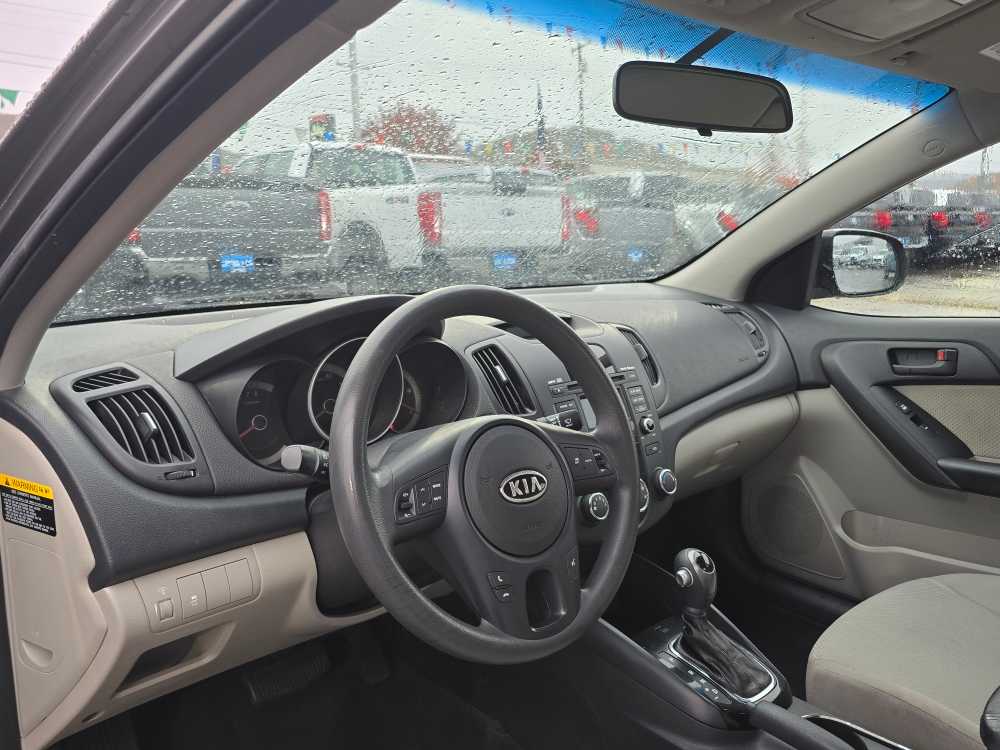 Thumbnail: 2011 Kia Forte - 9