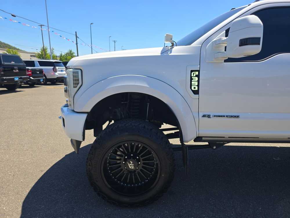 Thumbnail: 2017 Ford F-350 - 6