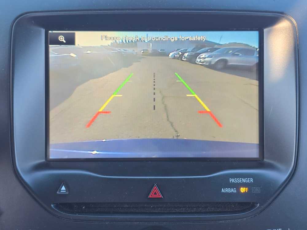 Thumbnail: 2015 Ford Explorer - 20