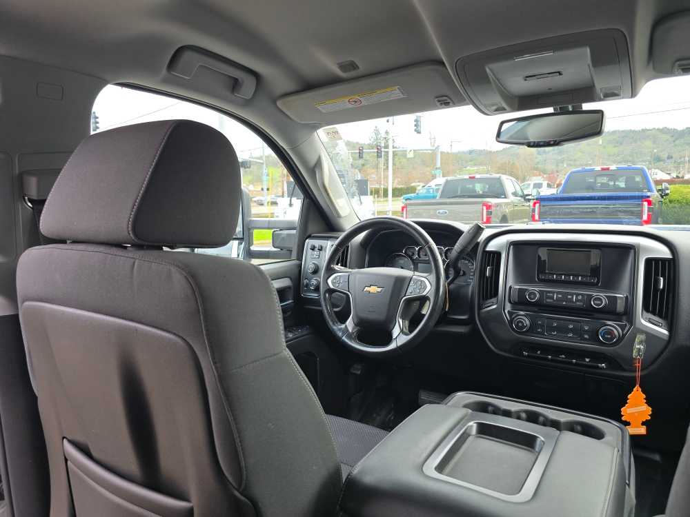 Thumbnail: 2015 Chevrolet Silverado 2500 - 11