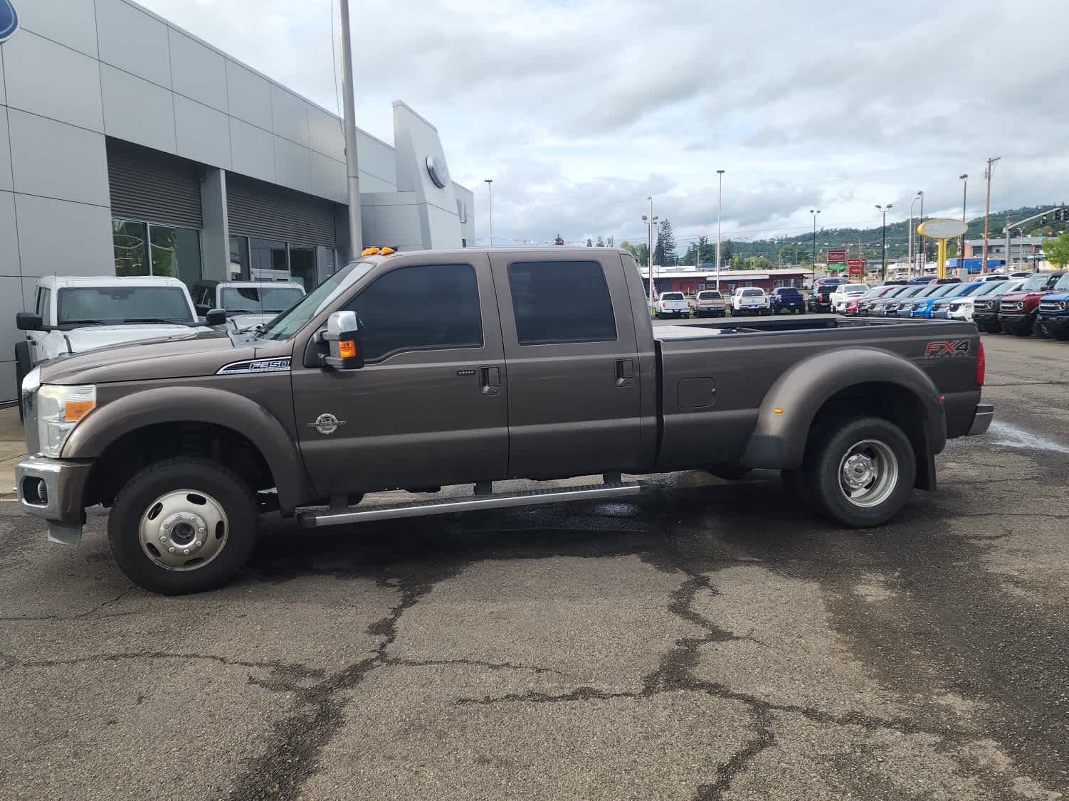 Thumbnail: 2015 Ford F-350 - 2