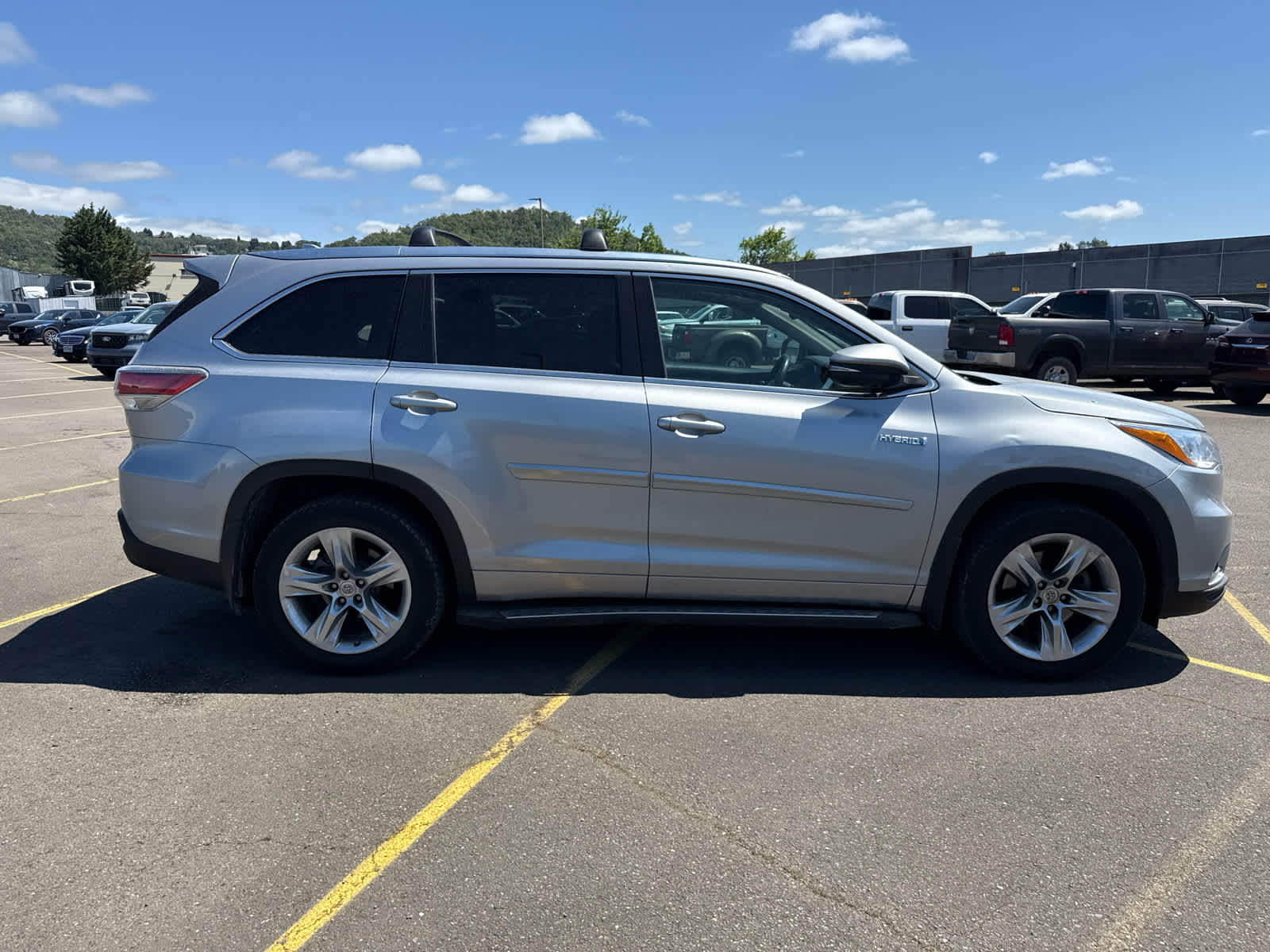 Thumbnail: 2015 Toyota Highlander - 6