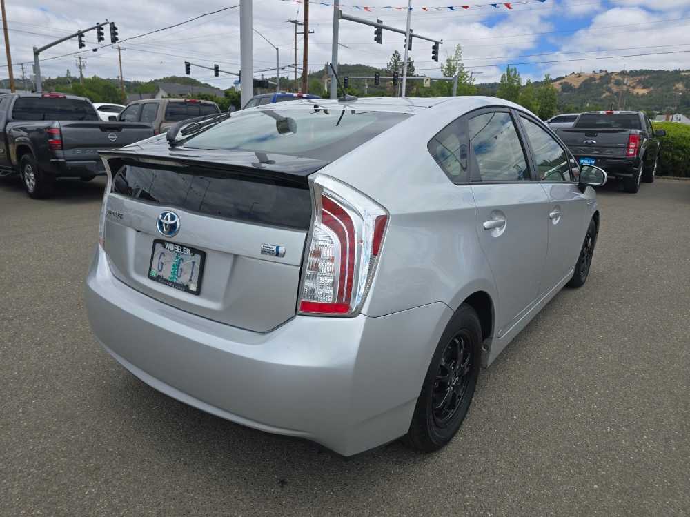 Thumbnail: 2015 Toyota Prius - 10